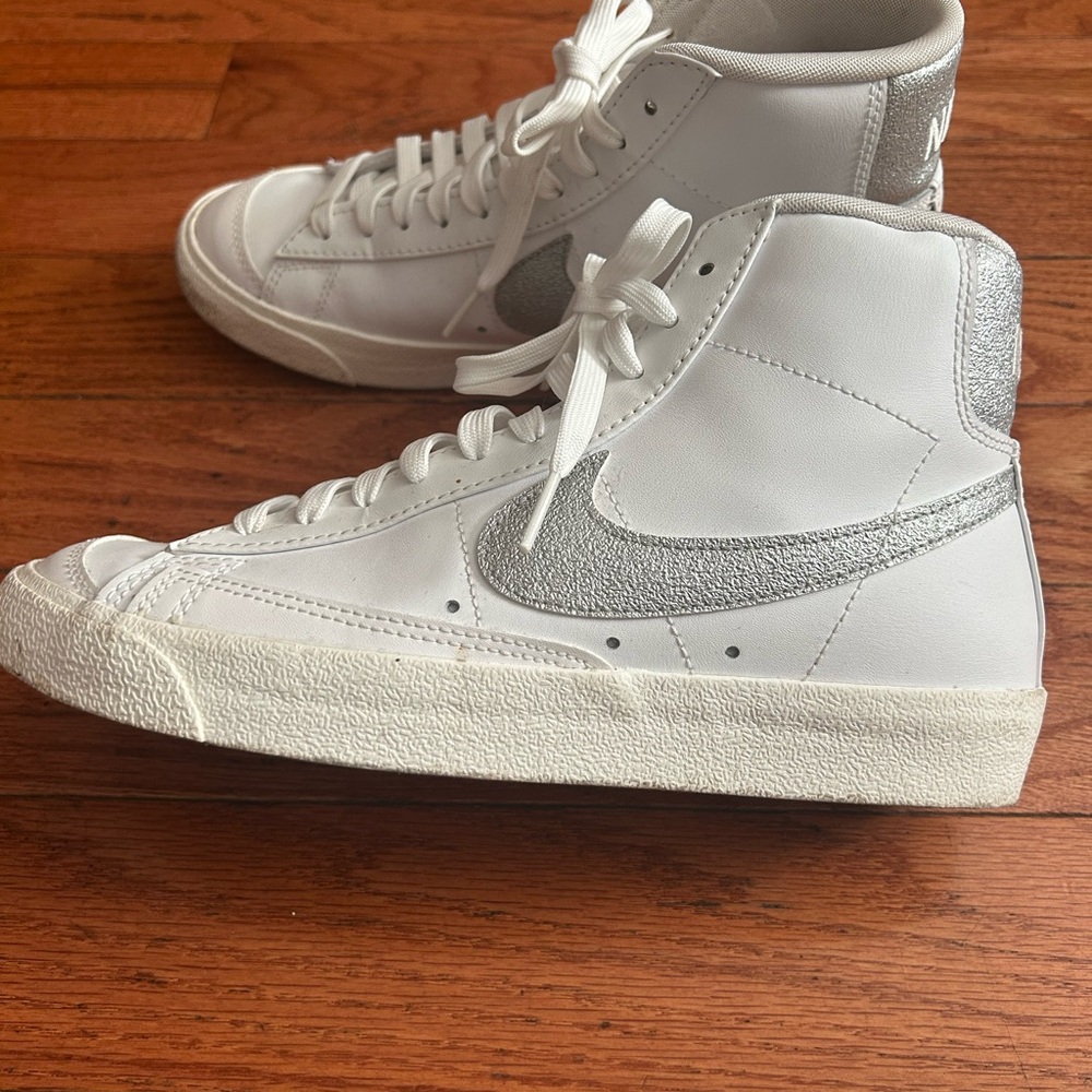 Women’s Nike Blazer Shoes 8